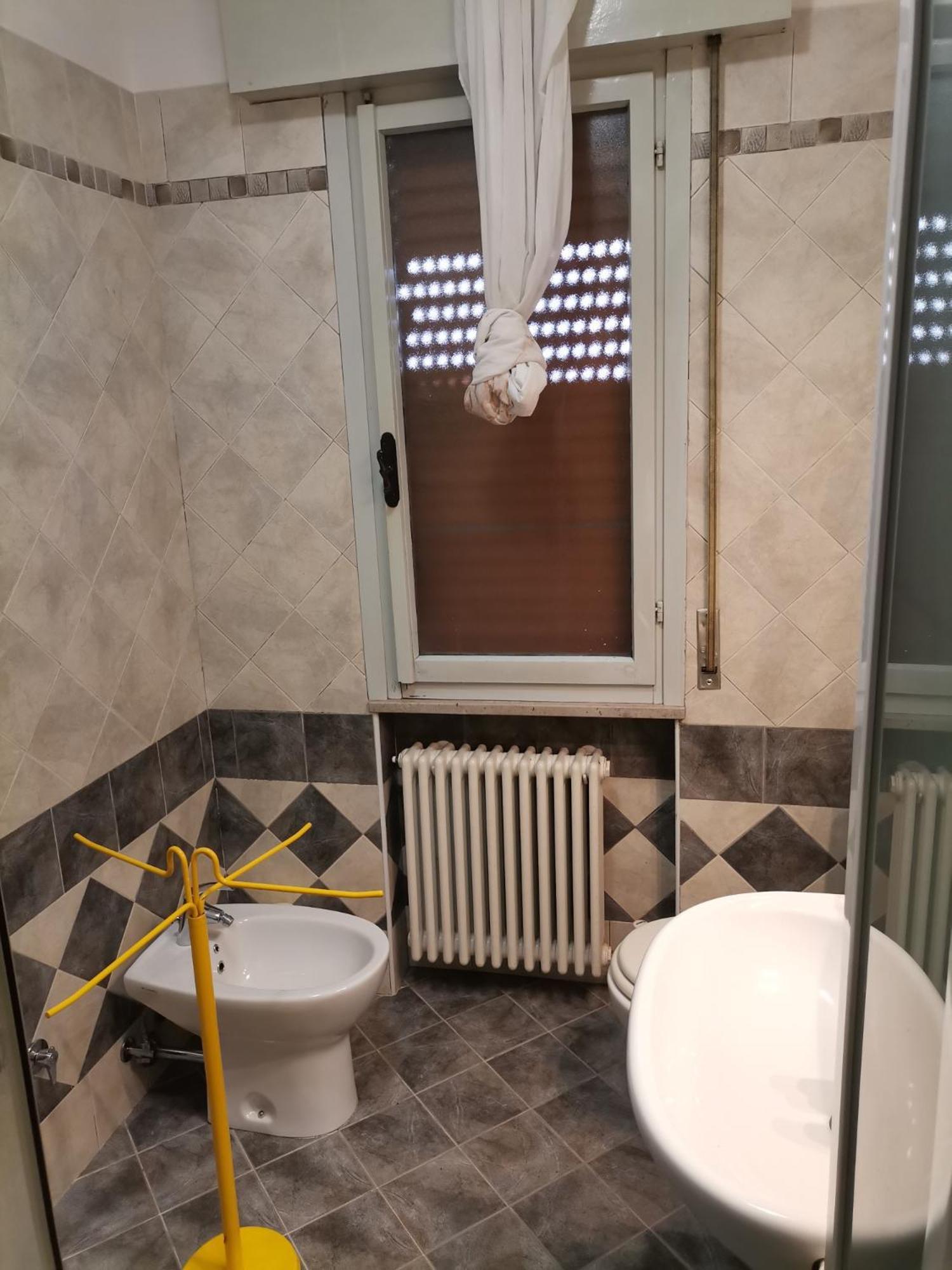 Ampia Camera Con Balcone Privato Pordenone Exterior foto